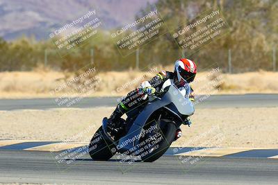 media/Jan-09-2022-SoCal Trackdays (Sun) [[2b1fec8404]]/Turn 6 (1035am)/